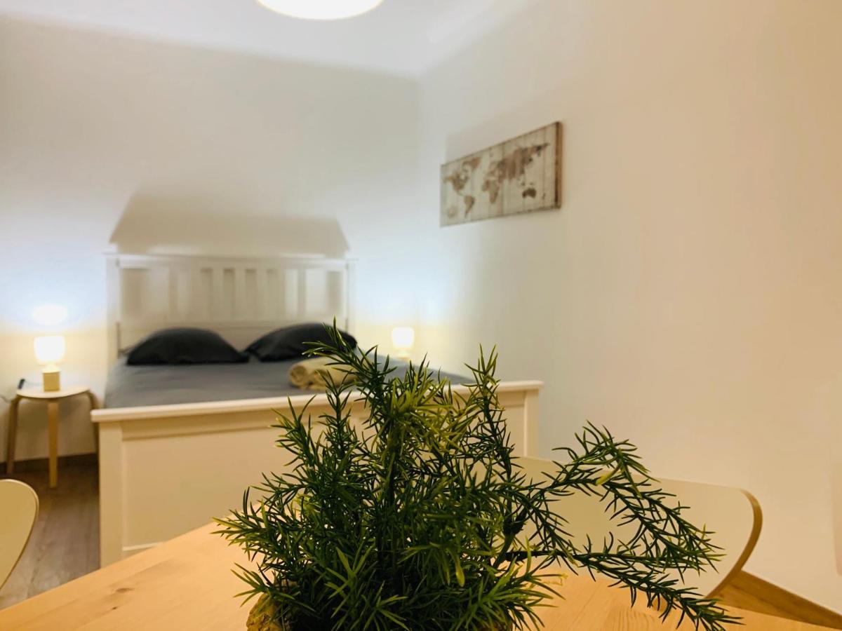 Rose Appartement Manosque Bagian luar foto