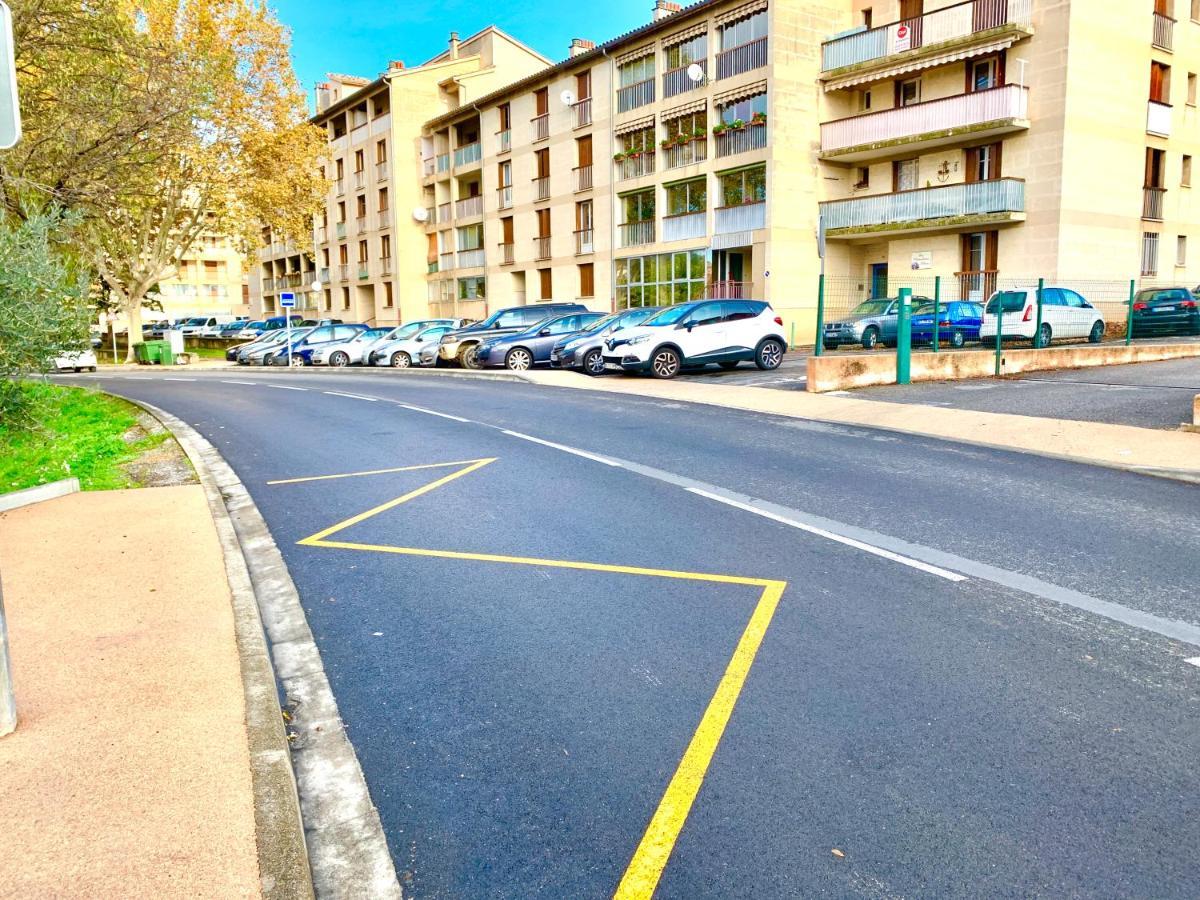 Rose Appartement Manosque Bagian luar foto